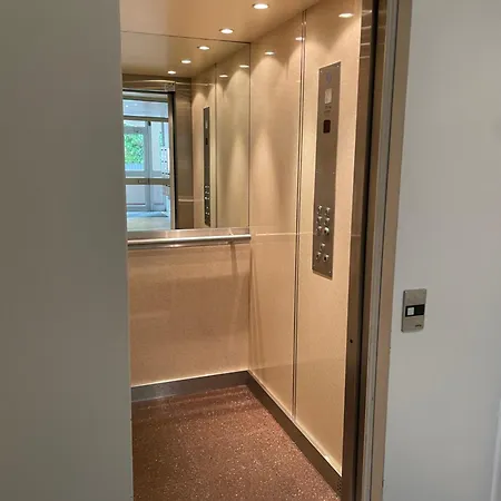L'Athos - Appartement Equipe - Entre Paris Et Versailles - Haut Debit Garches Exterior photo