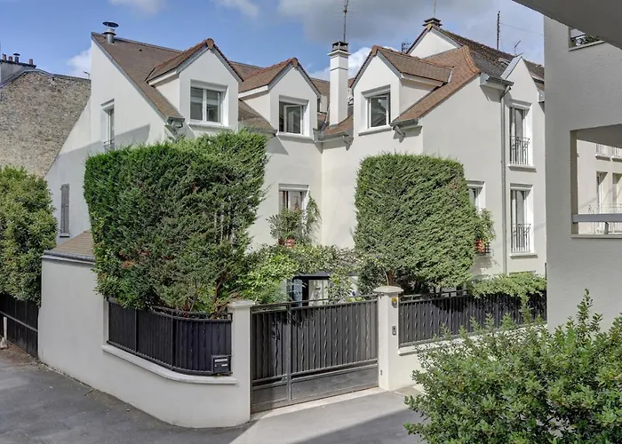L\'Athos - Appartement Equipe - Entre Paris Et Versailles - Haut Debit